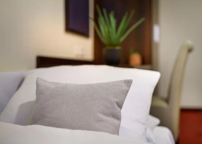 Novum Eleazar Center Hotel 4*
