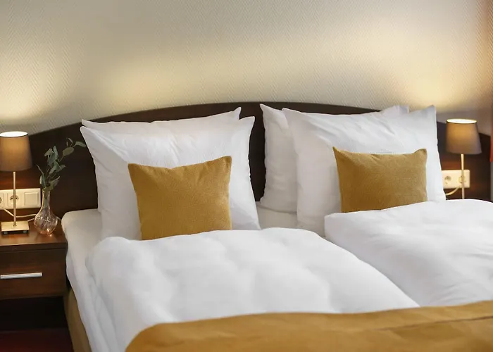 Novum Eleazar Center Hotel 4*