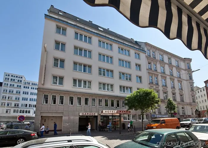 Hotel Novum Eleazar Center 4*