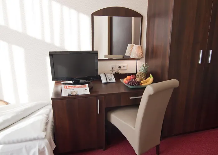 Hotel Novum Eleazar Center 4*